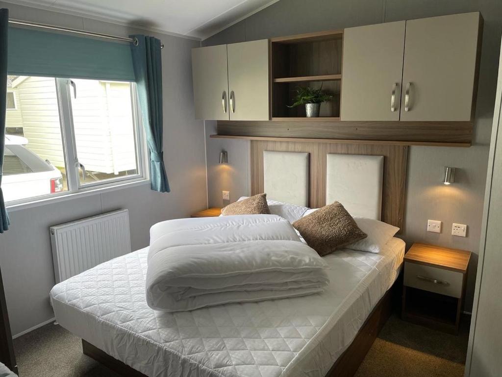 6 Berth Comfy Homely Caravan, Dog Friendly Belton with Browston Kültér fotó