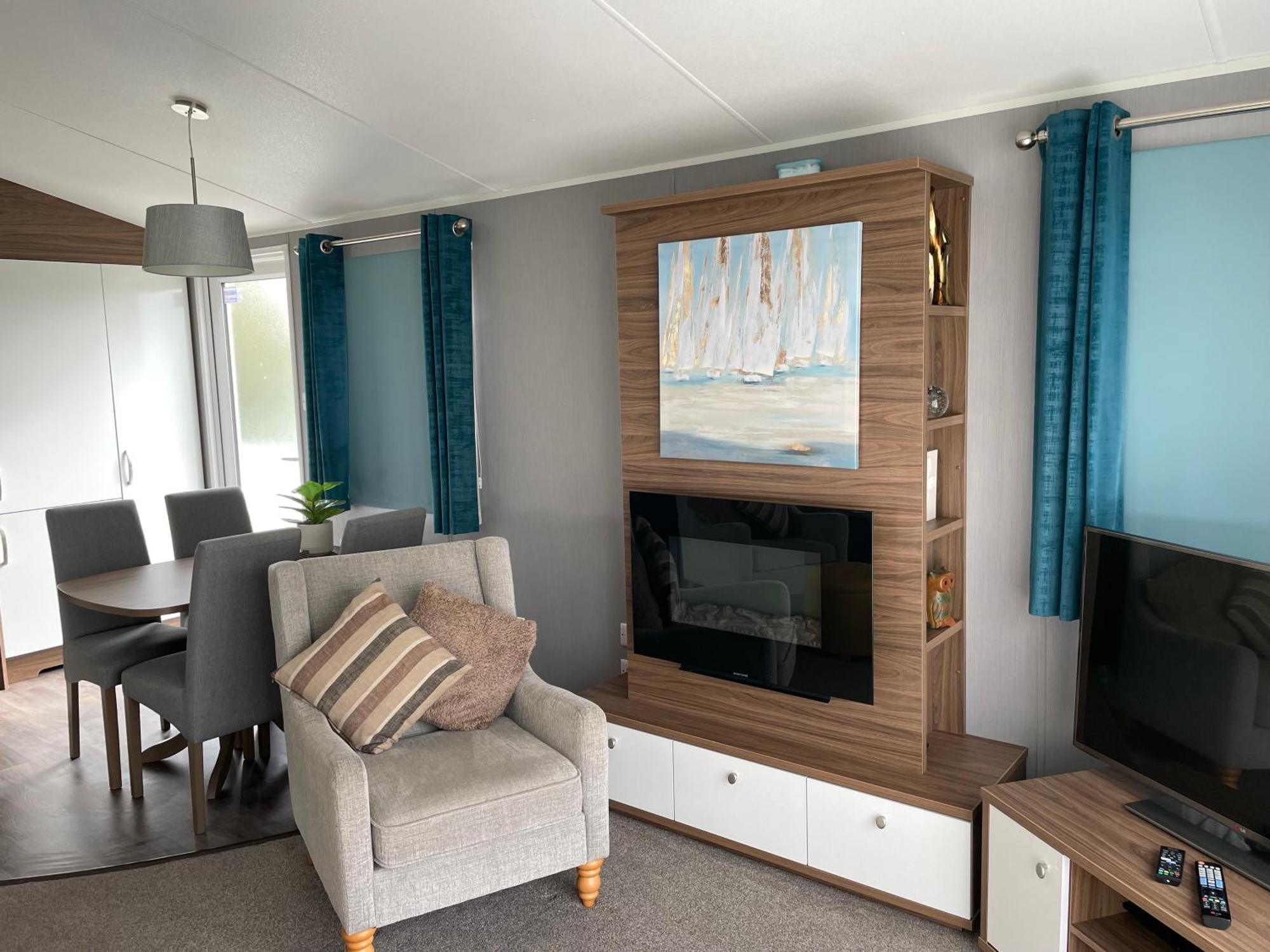 6 Berth Comfy Homely Caravan, Dog Friendly Belton with Browston Kültér fotó